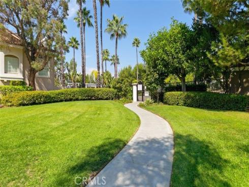1089 S Daybreak Court, Anaheim Hills, CA