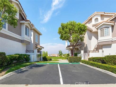 1089 S Daybreak   Court, Anaheim Hills, CA