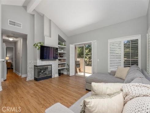 1089 S Daybreak Court, Anaheim Hills, CA