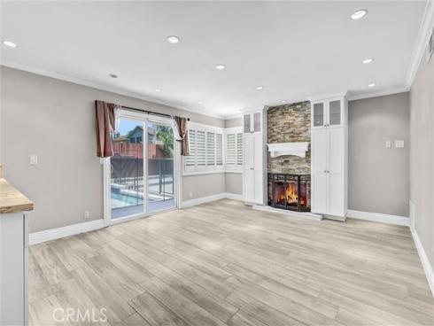 124 S Calle Da Gama , Anaheim Hills, CA