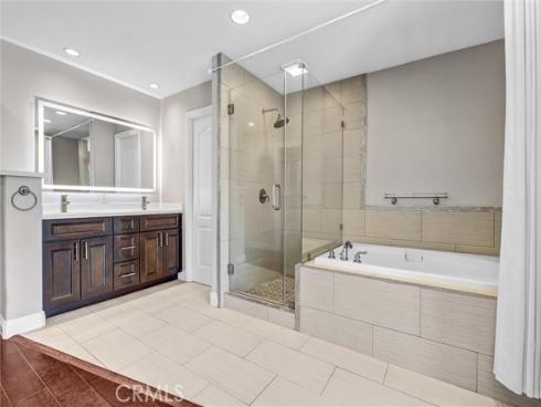 124 S Calle Da Gama , Anaheim Hills, CA