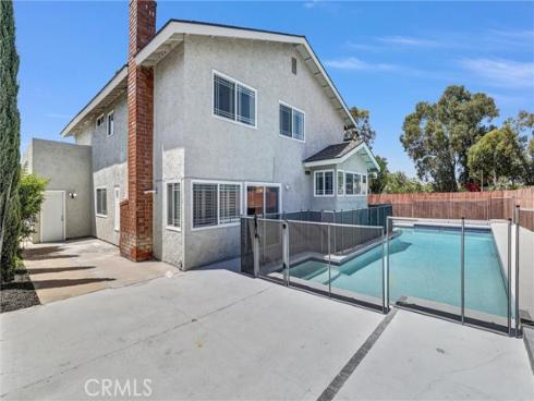 124 S Calle Da Gama , Anaheim Hills, CA