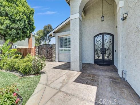 124 S Calle Da Gama , Anaheim Hills, CA