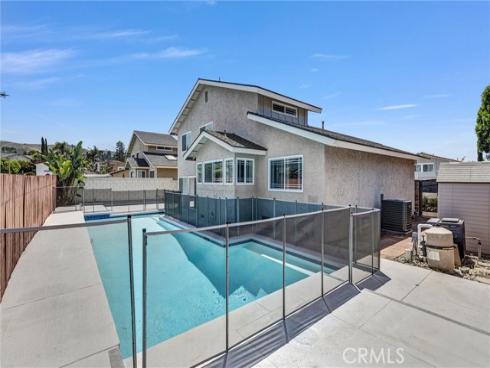 124 S Calle Da Gama , Anaheim Hills, CA