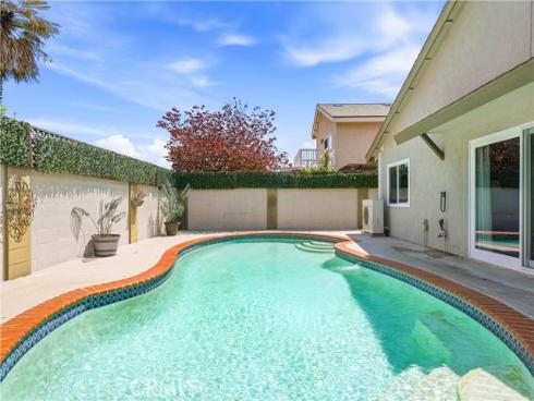 6009 E Calle Cedro , Anaheim Hills, CA