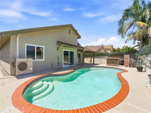 6009 E Calle Cedro , Anaheim Hills, CA