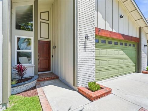 6009 E Calle Cedro , Anaheim Hills, CA