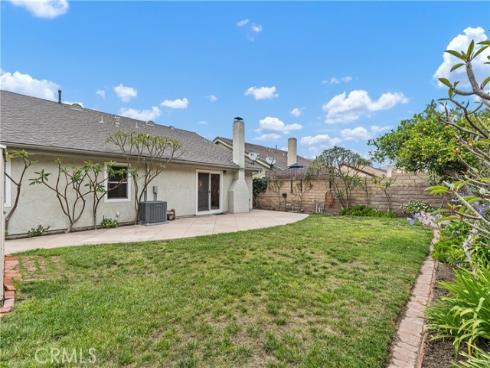7608 E Woodsboro Avenue, Anaheim Hills, CA