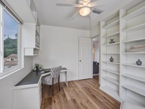 1065 S Hanlon   Way, Anaheim Hills, CA