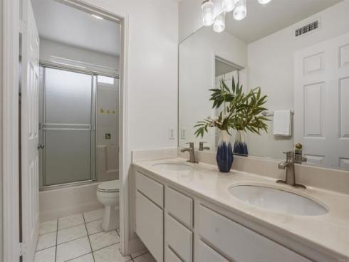1065 S Hanlon   Way, Anaheim Hills, CA