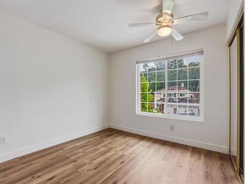 1065 S Hanlon   Way, Anaheim Hills, CA