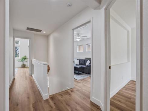 1065 S Hanlon   Way, Anaheim Hills, CA