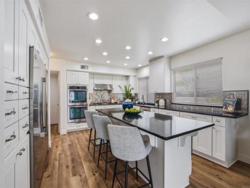 1065 S Hanlon   Way, Anaheim Hills, CA