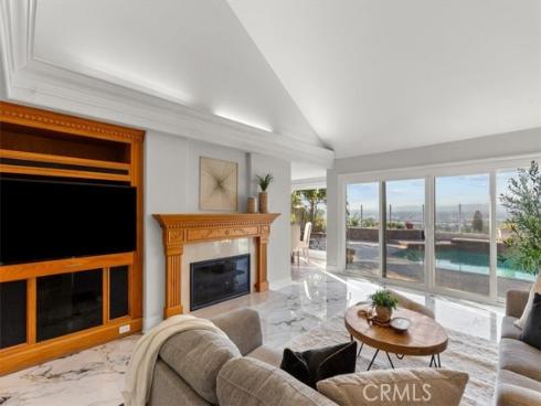 4413 E Valley Gate , Anaheim Hills, CA