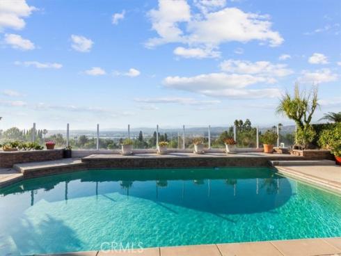 4413 E Valley Gate , Anaheim Hills, CA