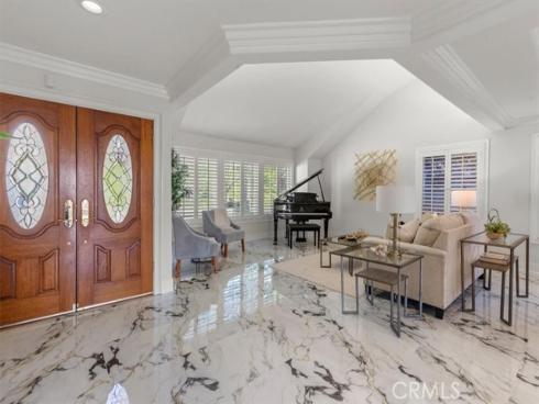 4413 E Valley Gate , Anaheim Hills, CA