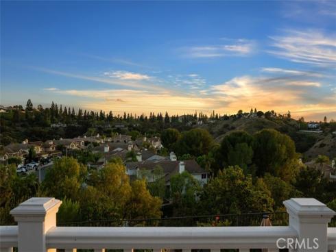 1075 S Matthew Way, Anaheim Hills, CA