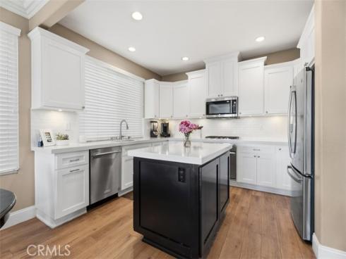 1075 S Matthew Way, Anaheim Hills, CA