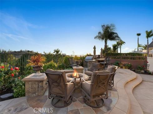 1075 S Matthew Way, Anaheim Hills, CA