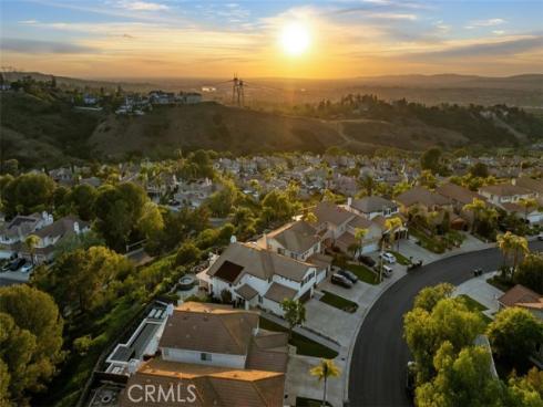 1075 S Matthew Way, Anaheim Hills, CA