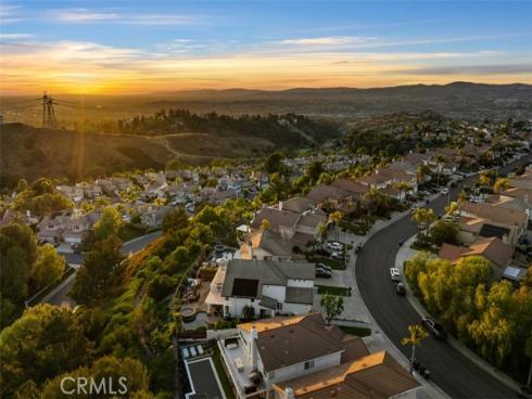 1075 S Matthew Way, Anaheim Hills, CA