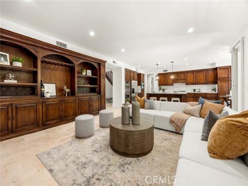 1049 S Summer Breeze , Anaheim Hills, CA