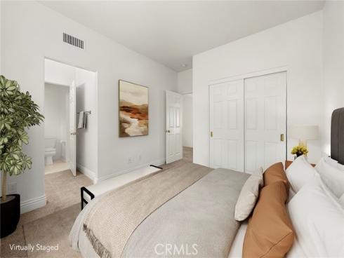 1049 S Summer Breeze , Anaheim Hills, CA