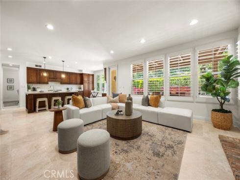 1049 S Summer Breeze , Anaheim Hills, CA