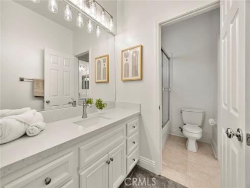 1049 S Summer Breeze , Anaheim Hills, CA
