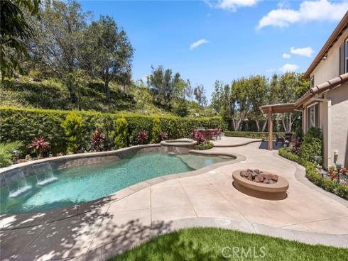 1049 S Summer Breeze , Anaheim Hills, CA