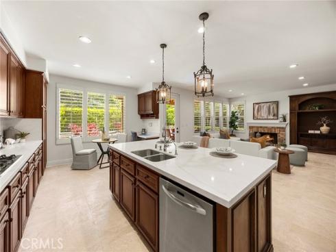 1049 S Summer Breeze , Anaheim Hills, CA