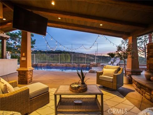491 S Hibiscus Way, Anaheim Hills, CA