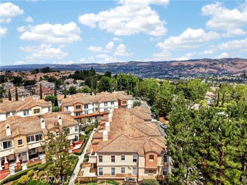 1027 S Stresa , Anaheim Hills, CA