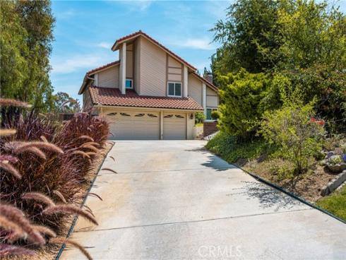 186 S Donna Court, Anaheim Hills, CA