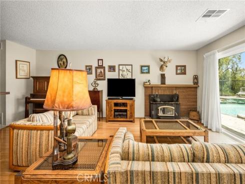 186 S Donna Court, Anaheim Hills, CA