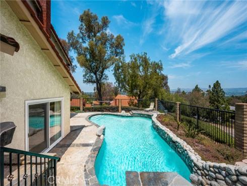 186 S Donna Court, Anaheim Hills, CA
