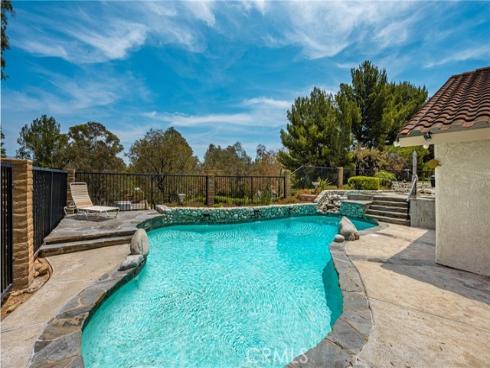 186 S Donna Court, Anaheim Hills, CA