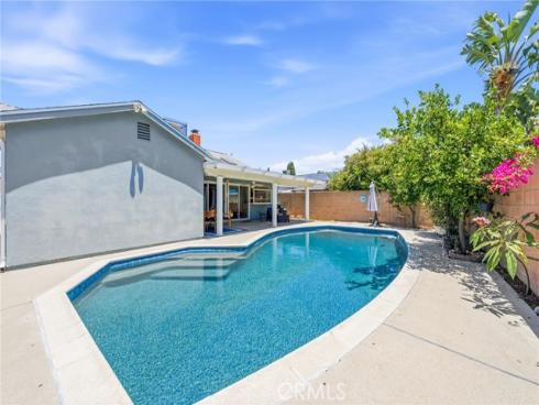 4956 E Holbrook , Anaheim Hills, CA
