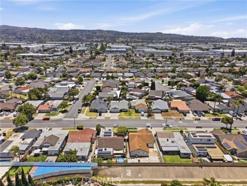 4956 E Holbrook , Anaheim Hills, CA