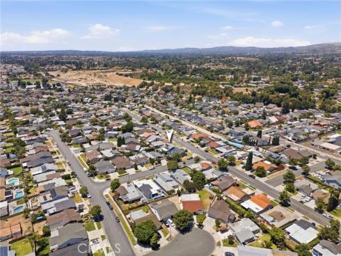 4956 E Holbrook , Anaheim Hills, CA