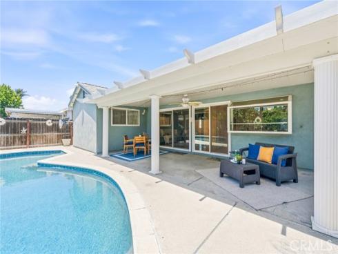 4956 E Holbrook , Anaheim Hills, CA