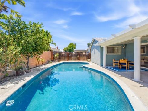 4956 E Holbrook , Anaheim Hills, CA