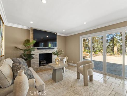 6573 E North View   Drive, Anaheim Hills, CA