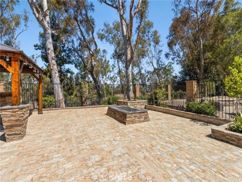 6573 E North View   Drive, Anaheim Hills, CA