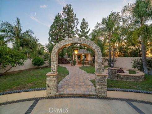 151 Toby Lane, Anaheim Hills, CA