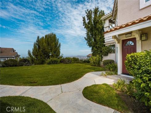 1045 S Daybreak   Court, Anaheim Hills, CA
