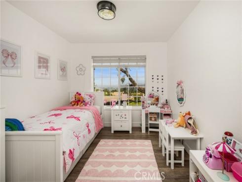 1045 S Daybreak   Court, Anaheim Hills, CA
