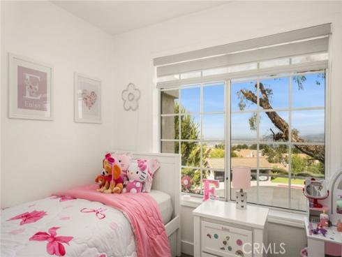 1045 S Daybreak   Court, Anaheim Hills, CA