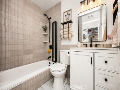 1045 S Daybreak   Court, Anaheim Hills, CA