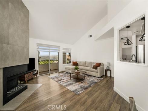 1045 S Daybreak   Court, Anaheim Hills, CA
